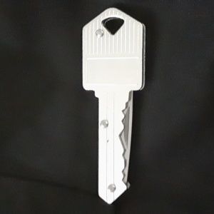 Awesome steel keyknife.